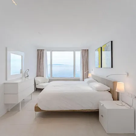 Svb Aquasuites Luxury Penthouse - A02 *