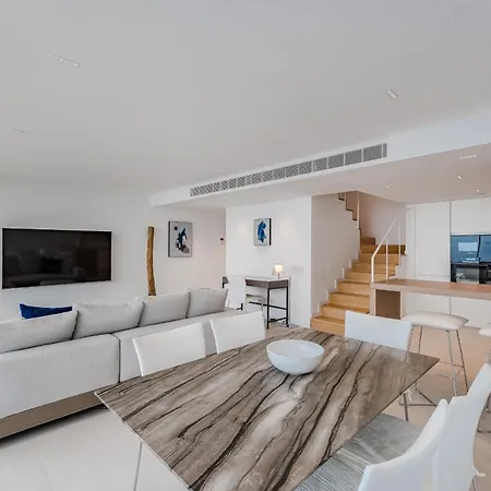 Svb Aquasuites Luxury Penthouse - A02