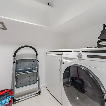 Aquasuites Luxury Penthouse A02